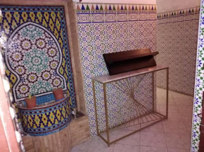 Dar Sam - Purple Room